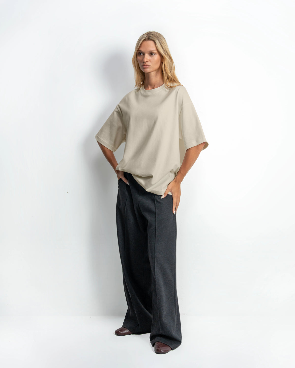 Relaxed Model 1 #Light Beige
